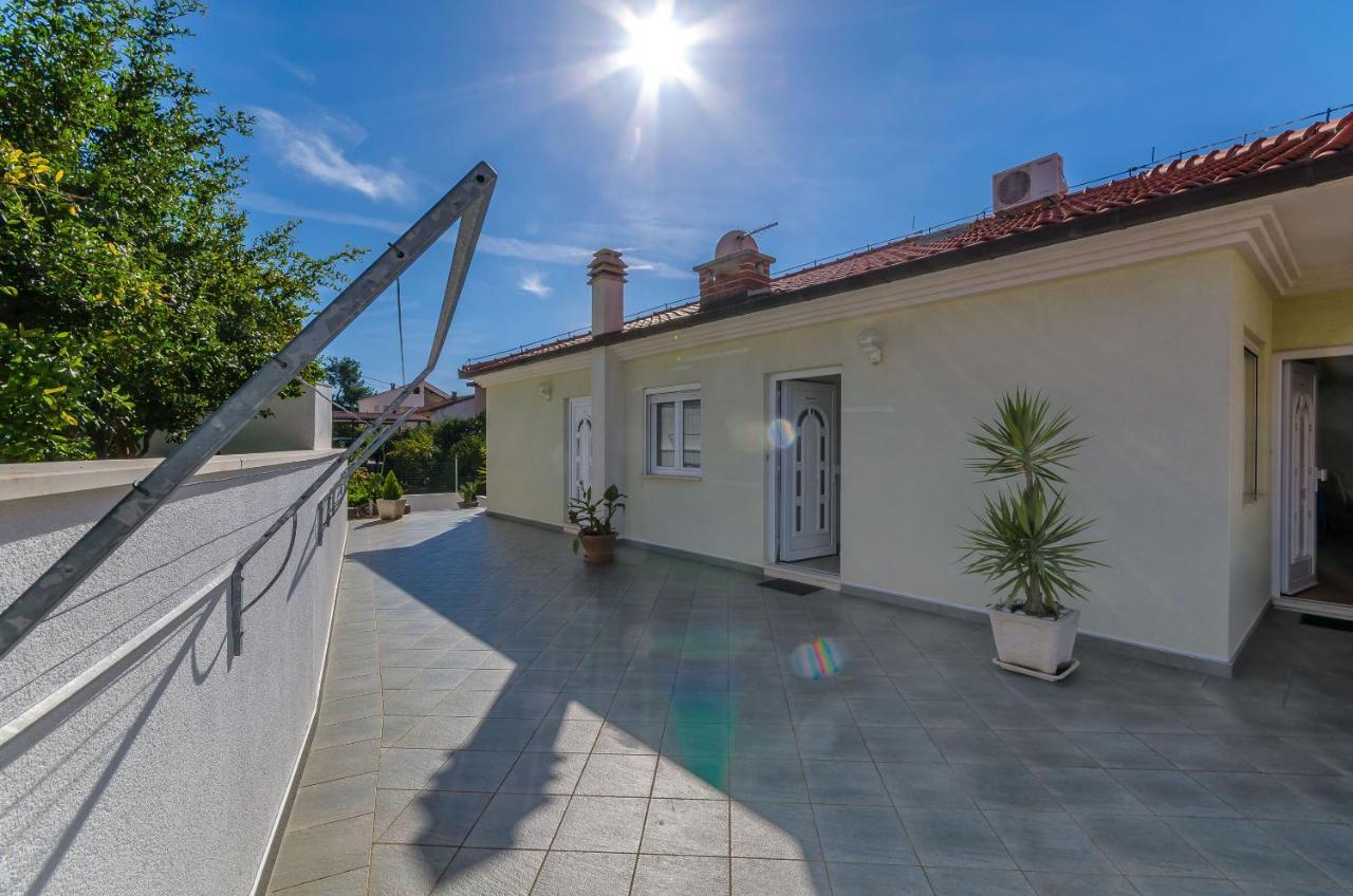 Apartments Palm Tree Trogir Exterior foto