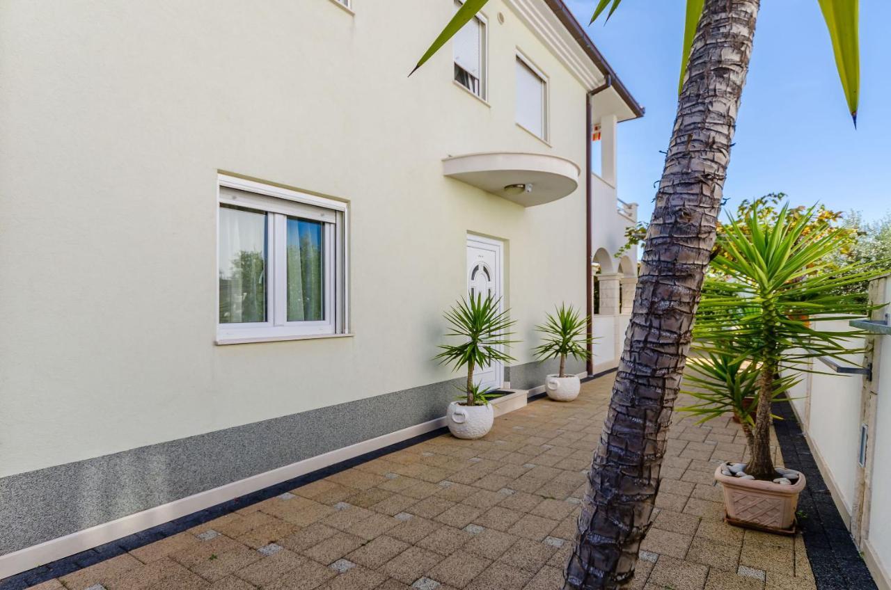 Apartments Palm Tree Trogir Exterior foto