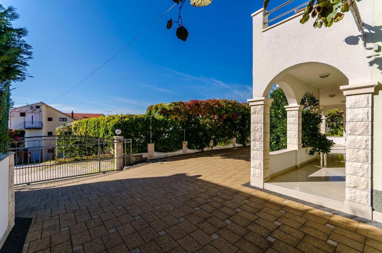Apartments Palm Tree Trogir Exterior foto