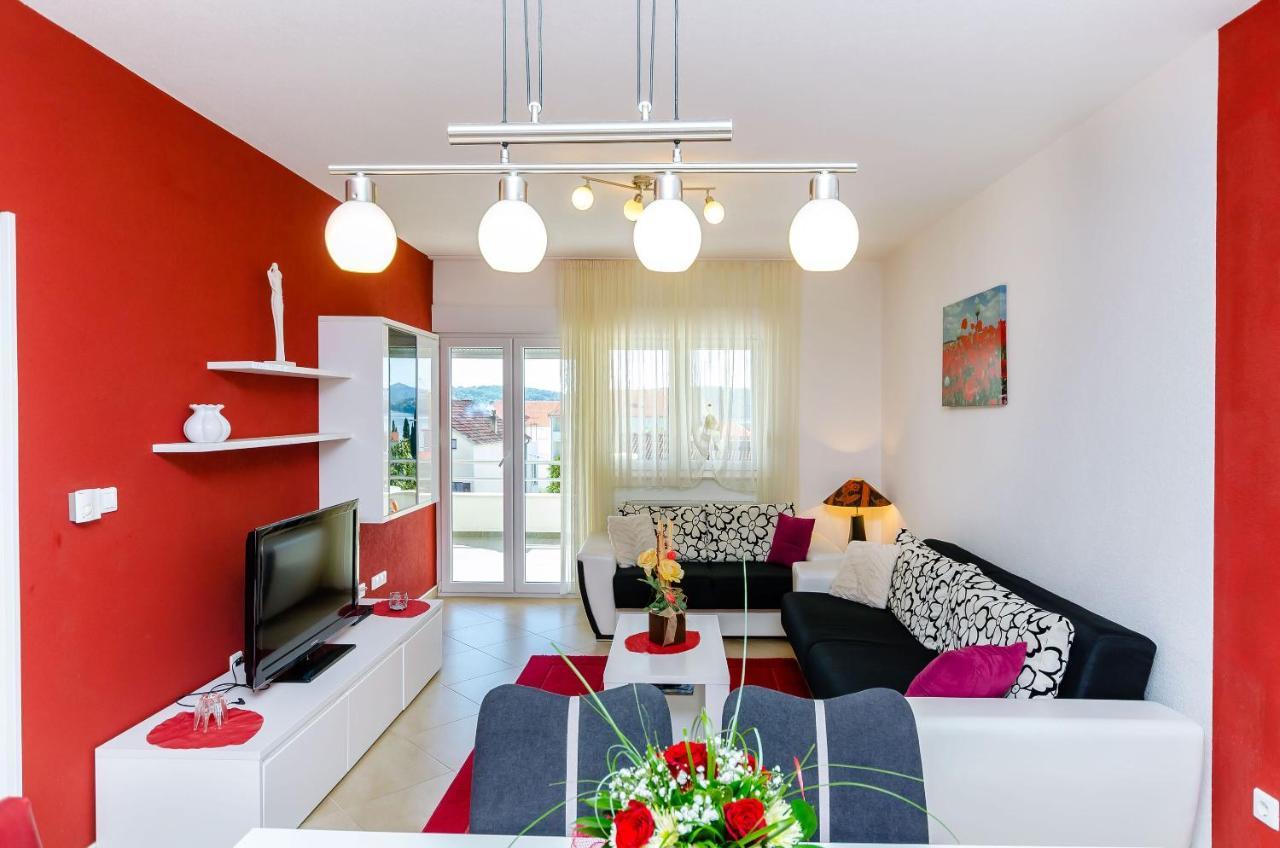 Apartments Palm Tree Trogir Exterior foto