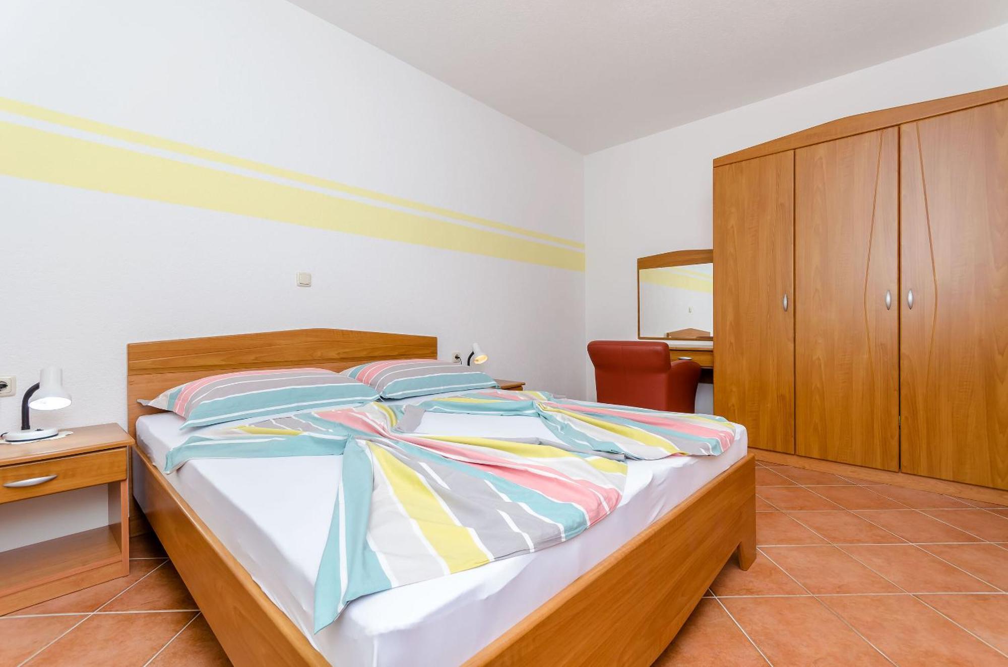 Apartments Palm Tree Trogir Exterior foto