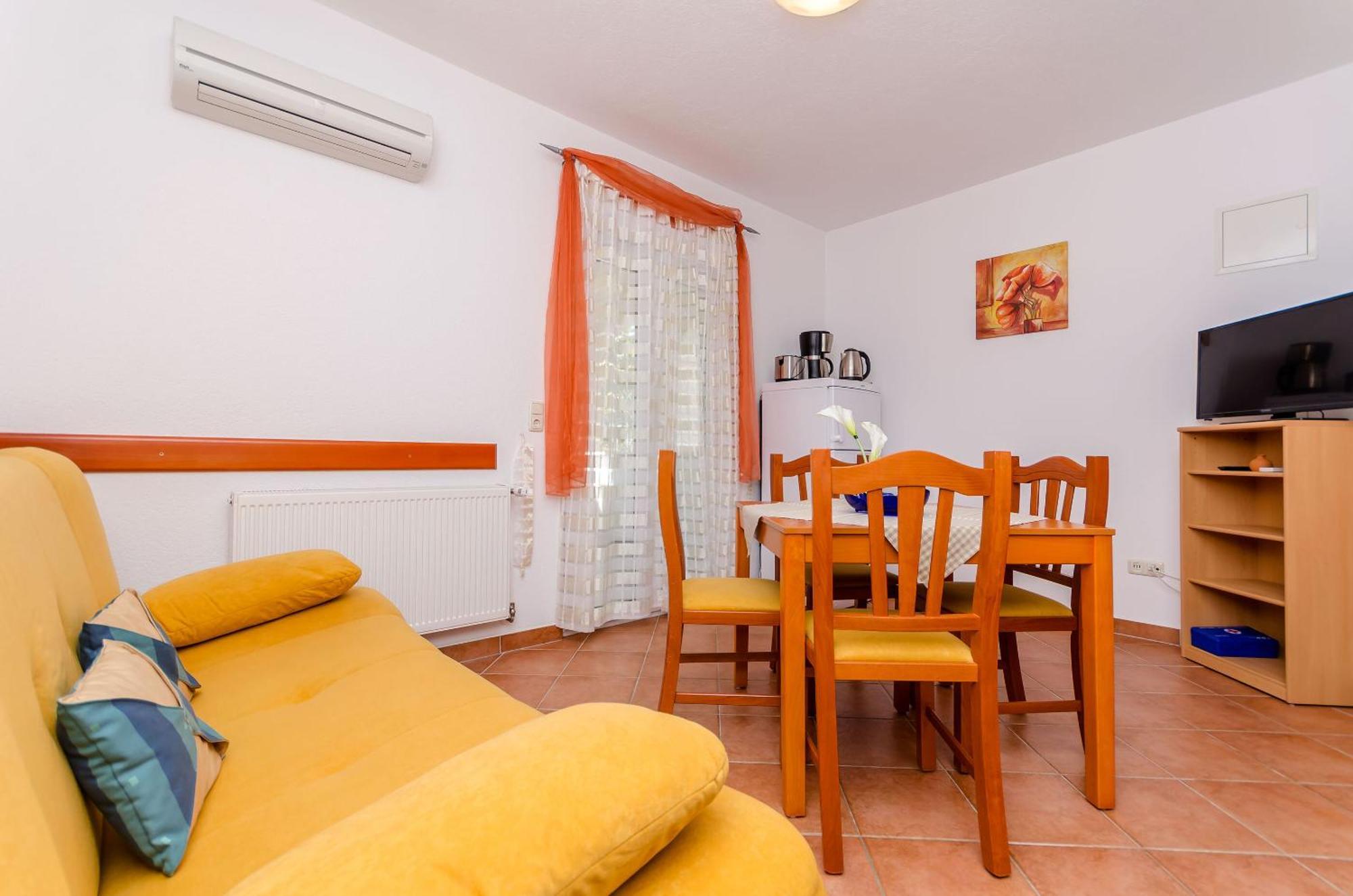 Apartments Palm Tree Trogir Exterior foto